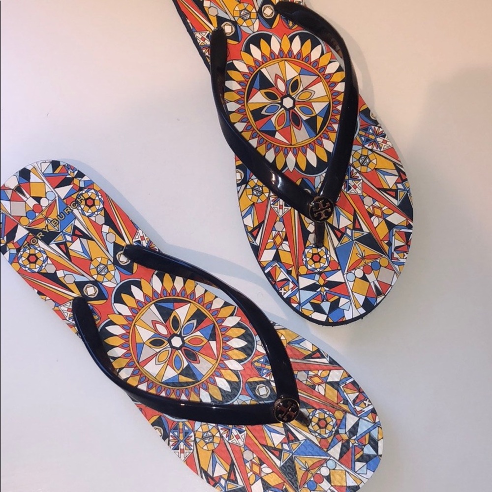 tory burch flip flops